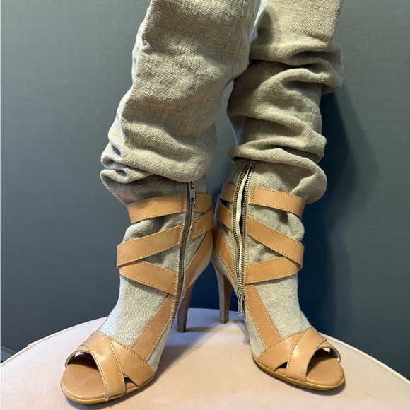 Stefanel Beige Heeled Boots - Picture 2 of 6
